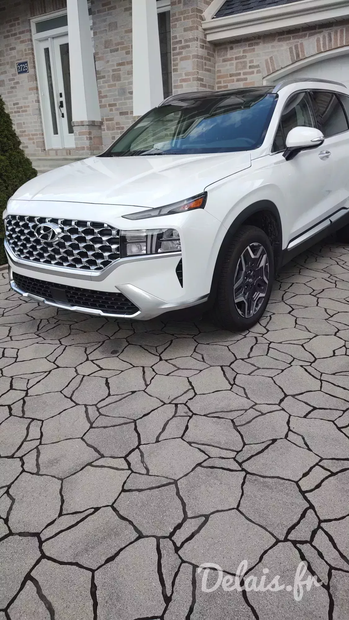 Hyundai Santa Fe Glacier White Luxury