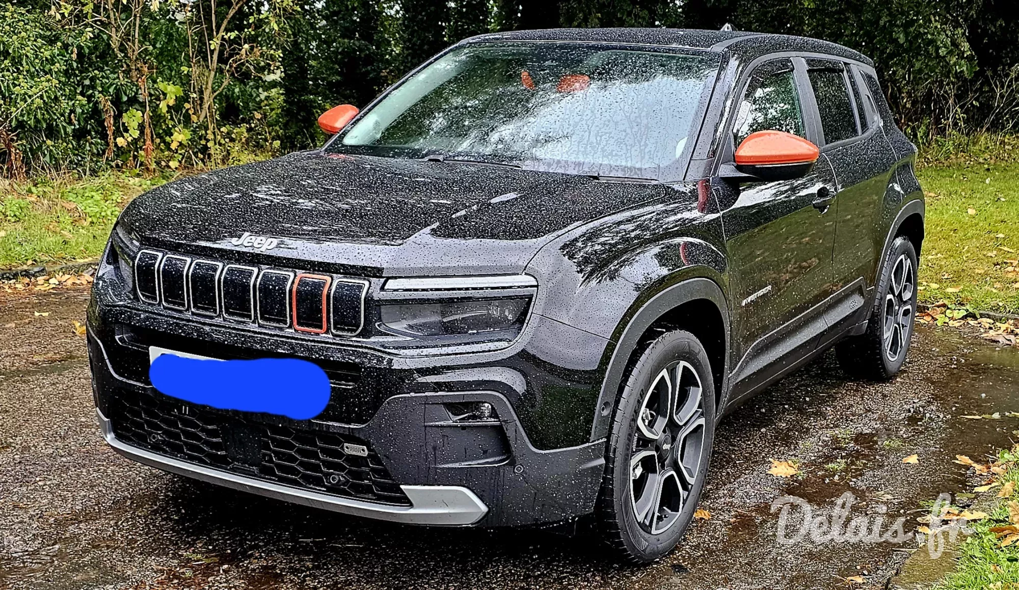 Jeep Avenger Volcano Black Summit