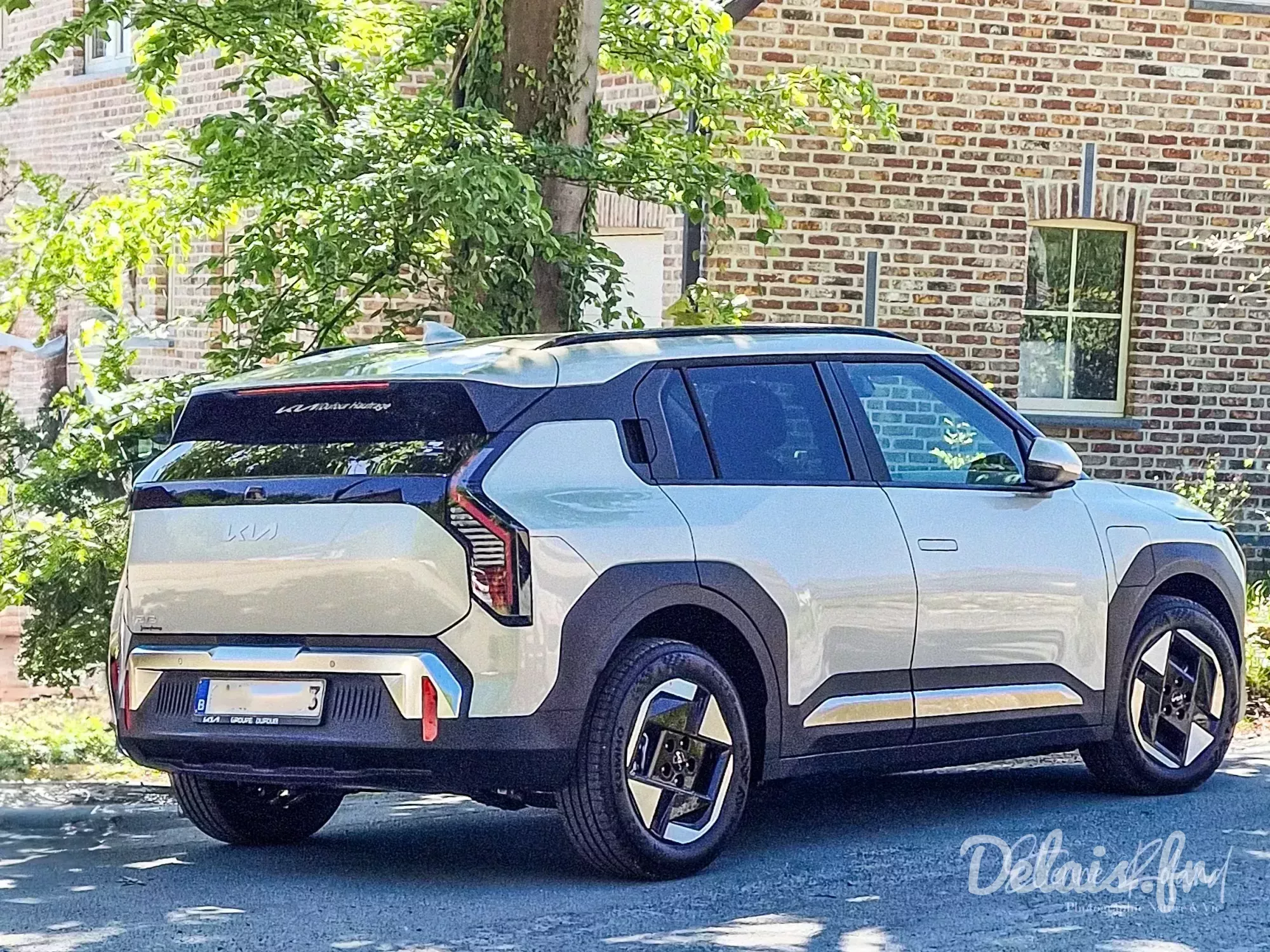 Kia EV3 Gris Ivoire Earth