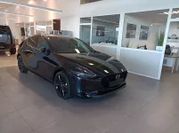 Mazda 3 Jet Black Exclusive-Line de Olirose