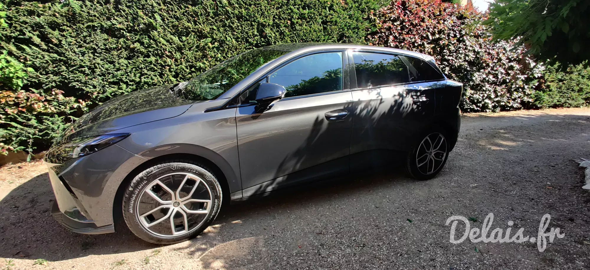 MG4 Andes Grey Luxury