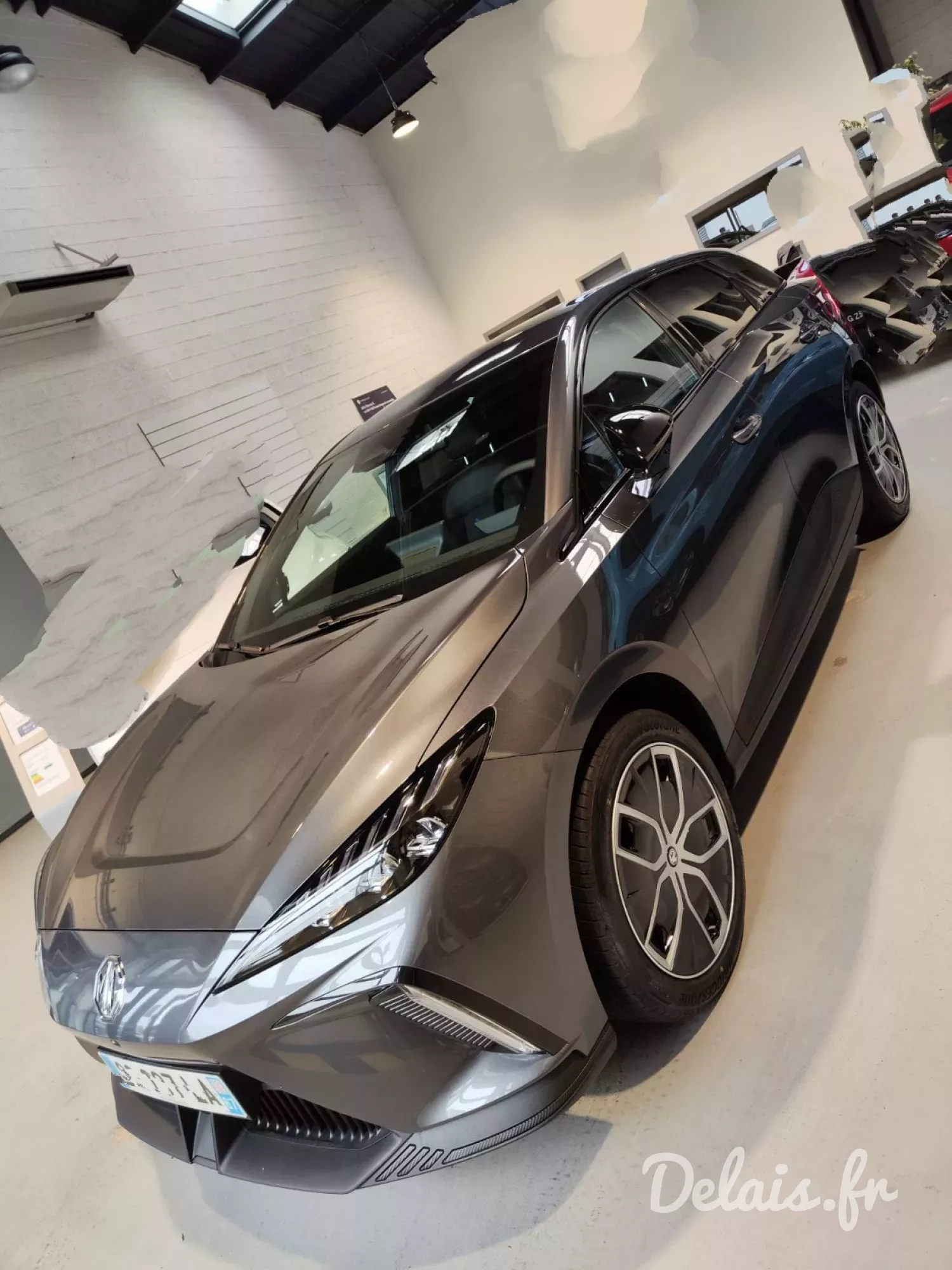 MG4 Andes Grey Luxury