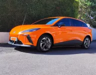 MG 4 Fizzy Orange Comfort de Reynald