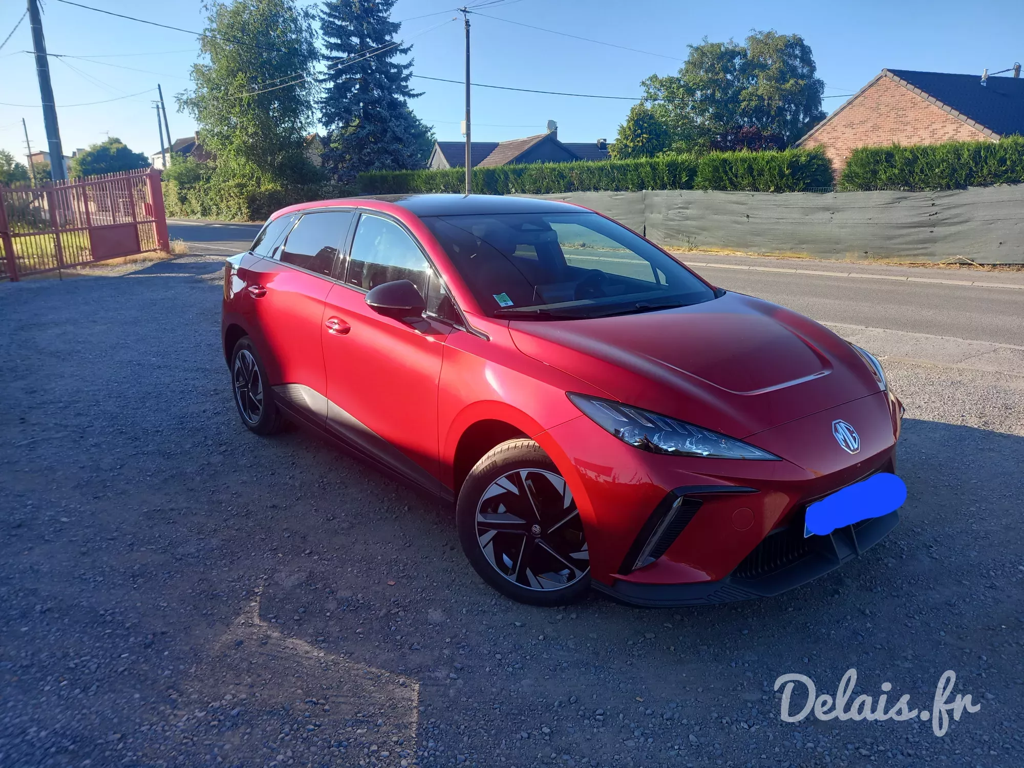 MG4 Diamond Red Luxury
