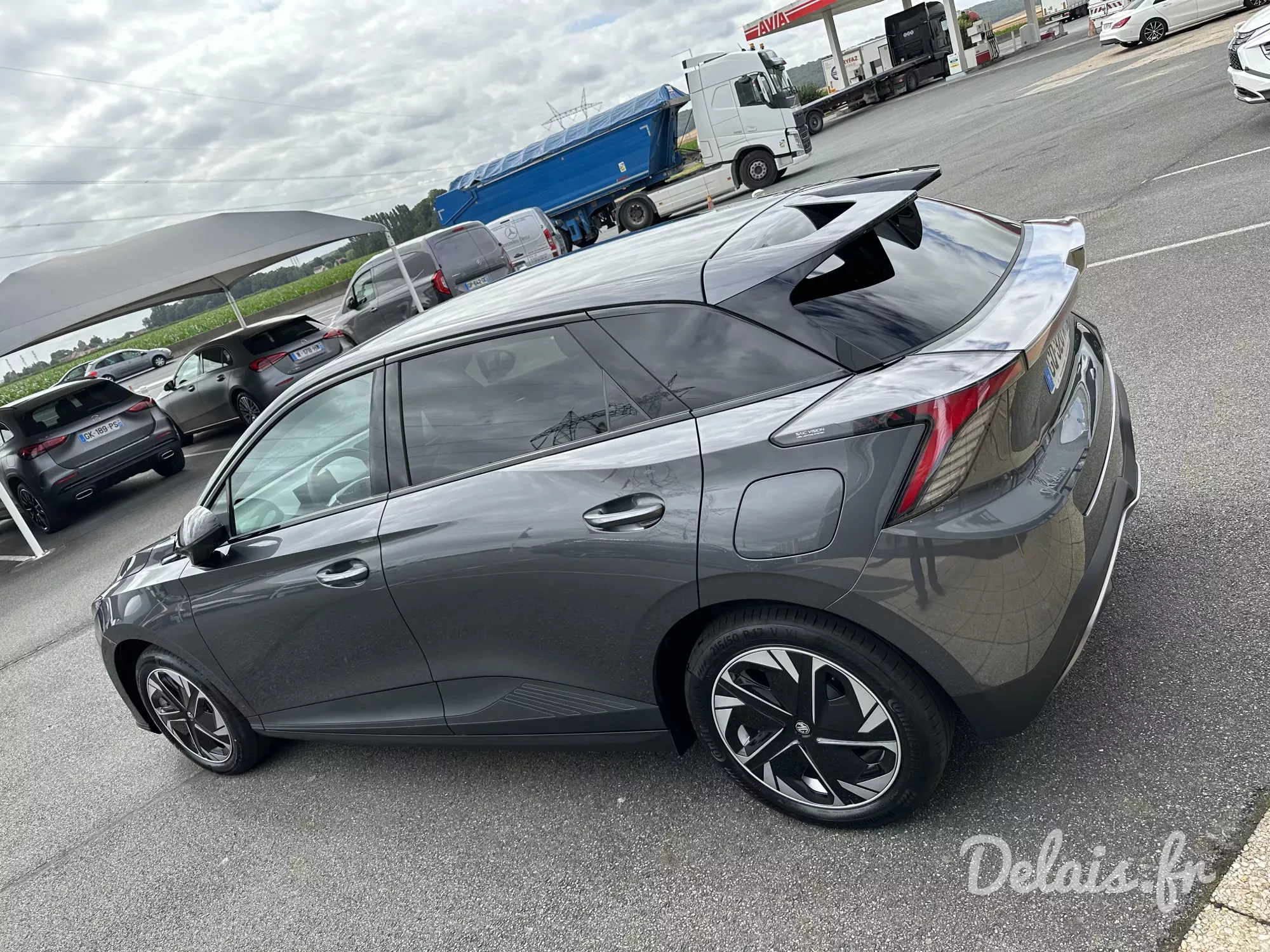 MG4 Andes Grey Luxury