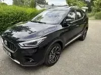 MG ZS Pebble Black Luxury de Knotti