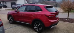 MG ZS Diamond Red Luxury de kermitou