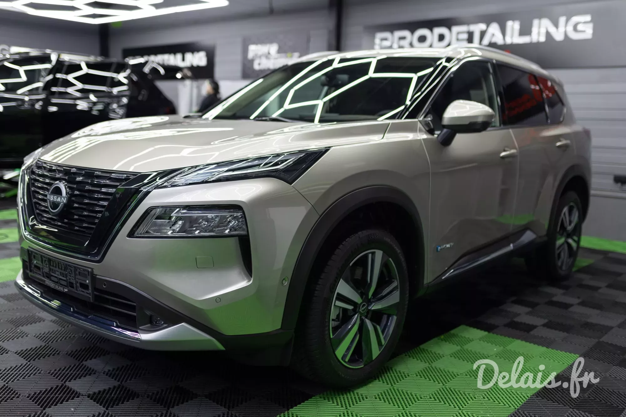 Nissan X-Trail Gris Odyssée Tekna