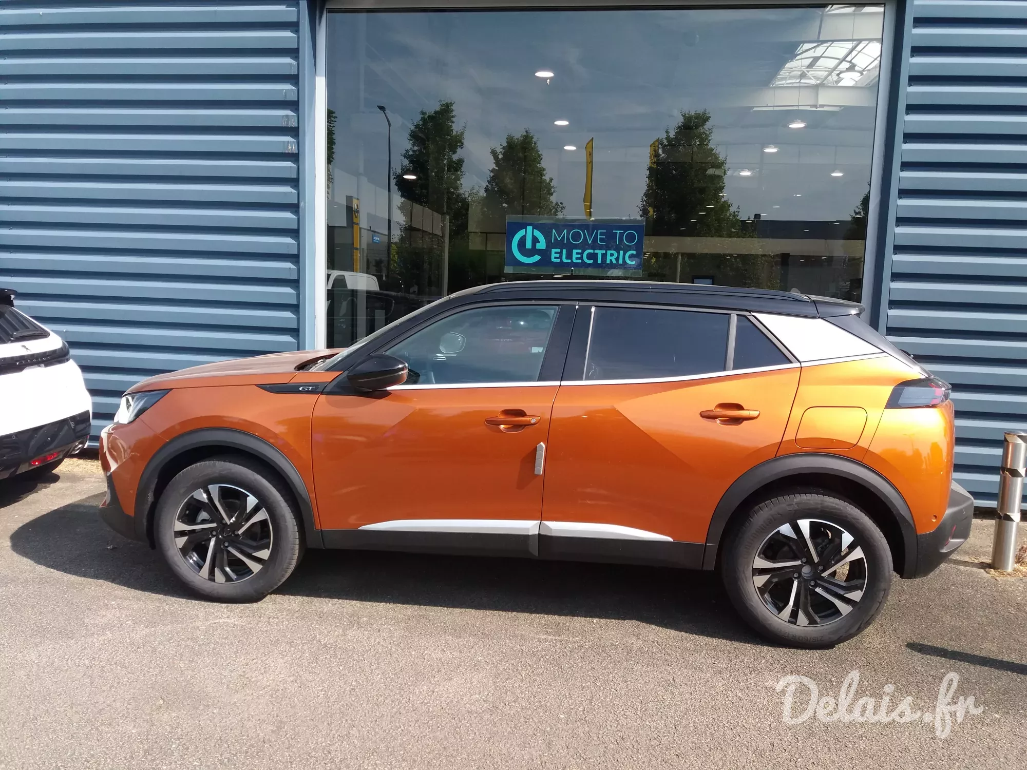 Peugeot 2008 Orange Fusion GT
