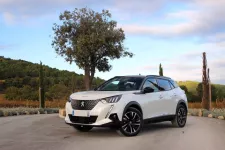 Peugeot 2008 Blanc Nacré GT-Line de Dhaid