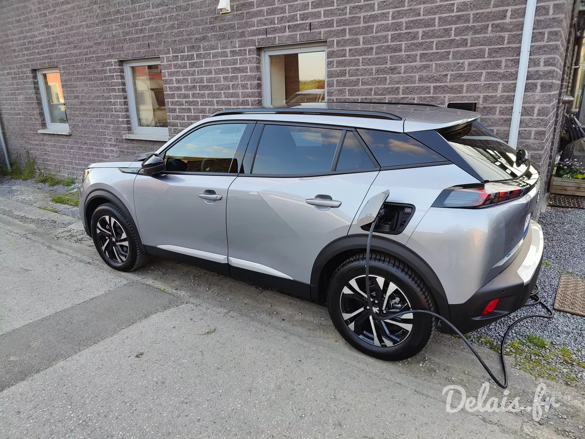 Peugeot 2008 Gris Artense Allure Pack