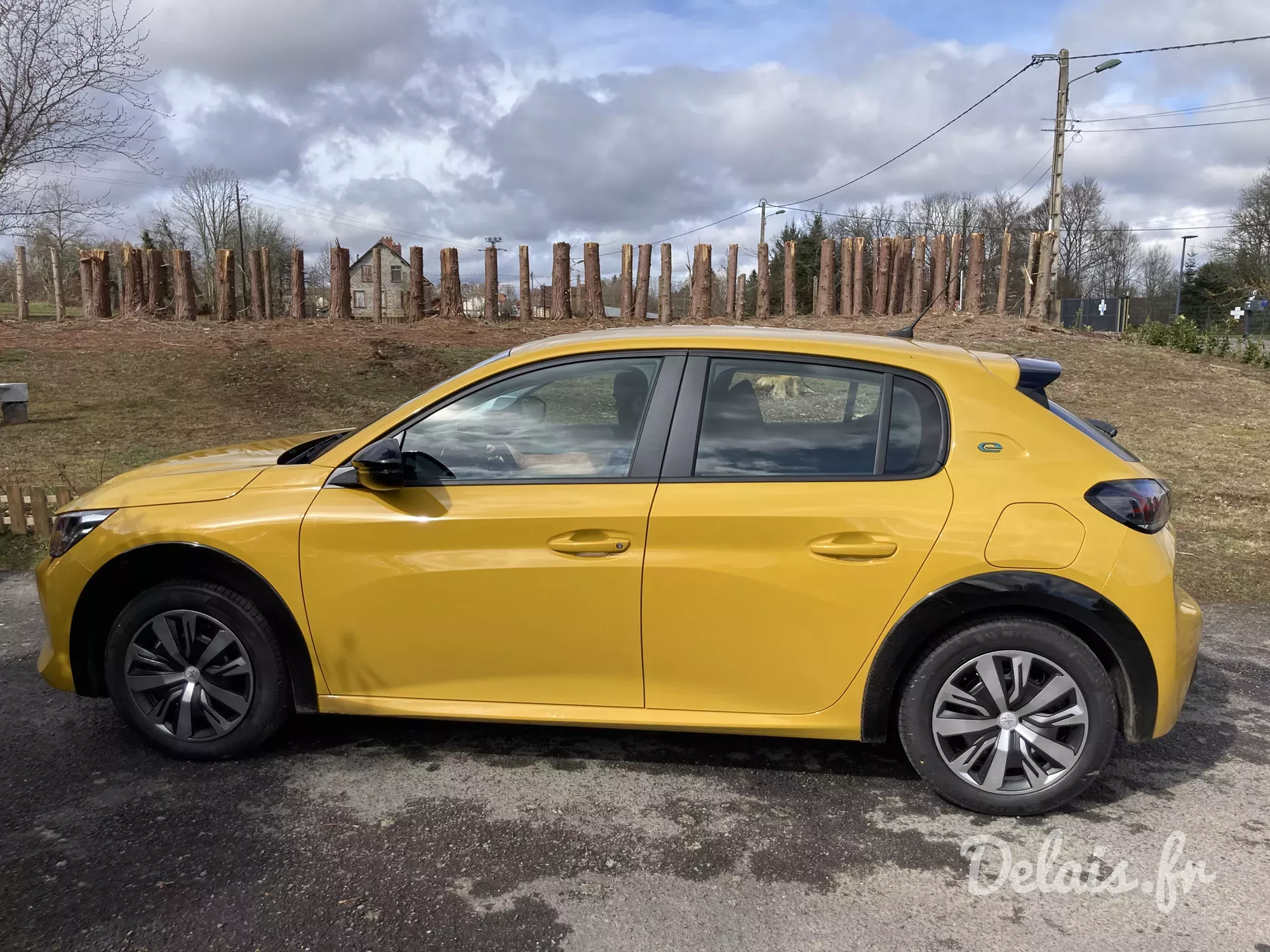 Peugeot 208 Jaune Faro Active