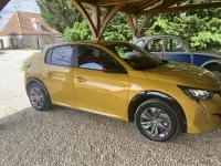 Peugeot 208 Jaune Faro Style de MIMI4724