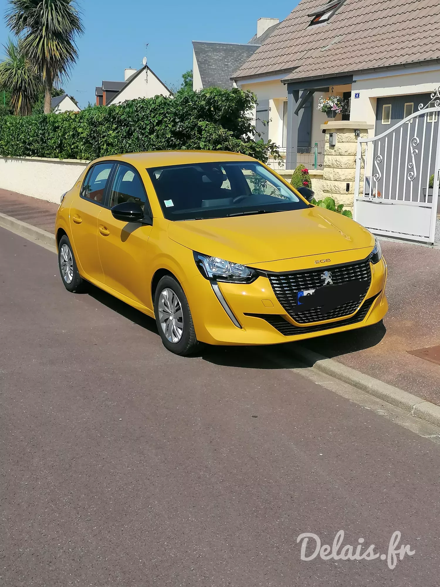 Peugeot 208 Jaune Faro Like