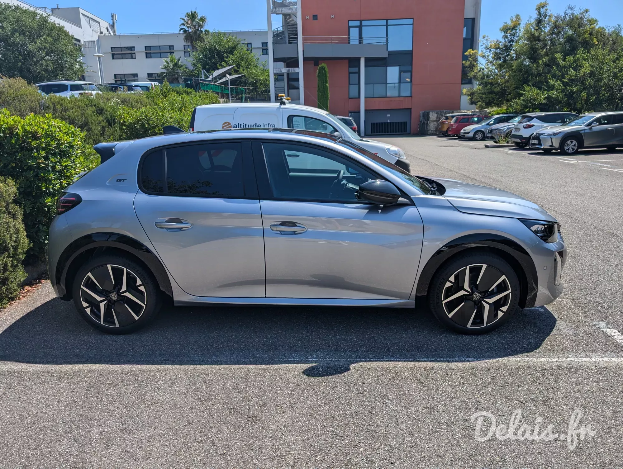 Peugeot 208 Gris Artense GT