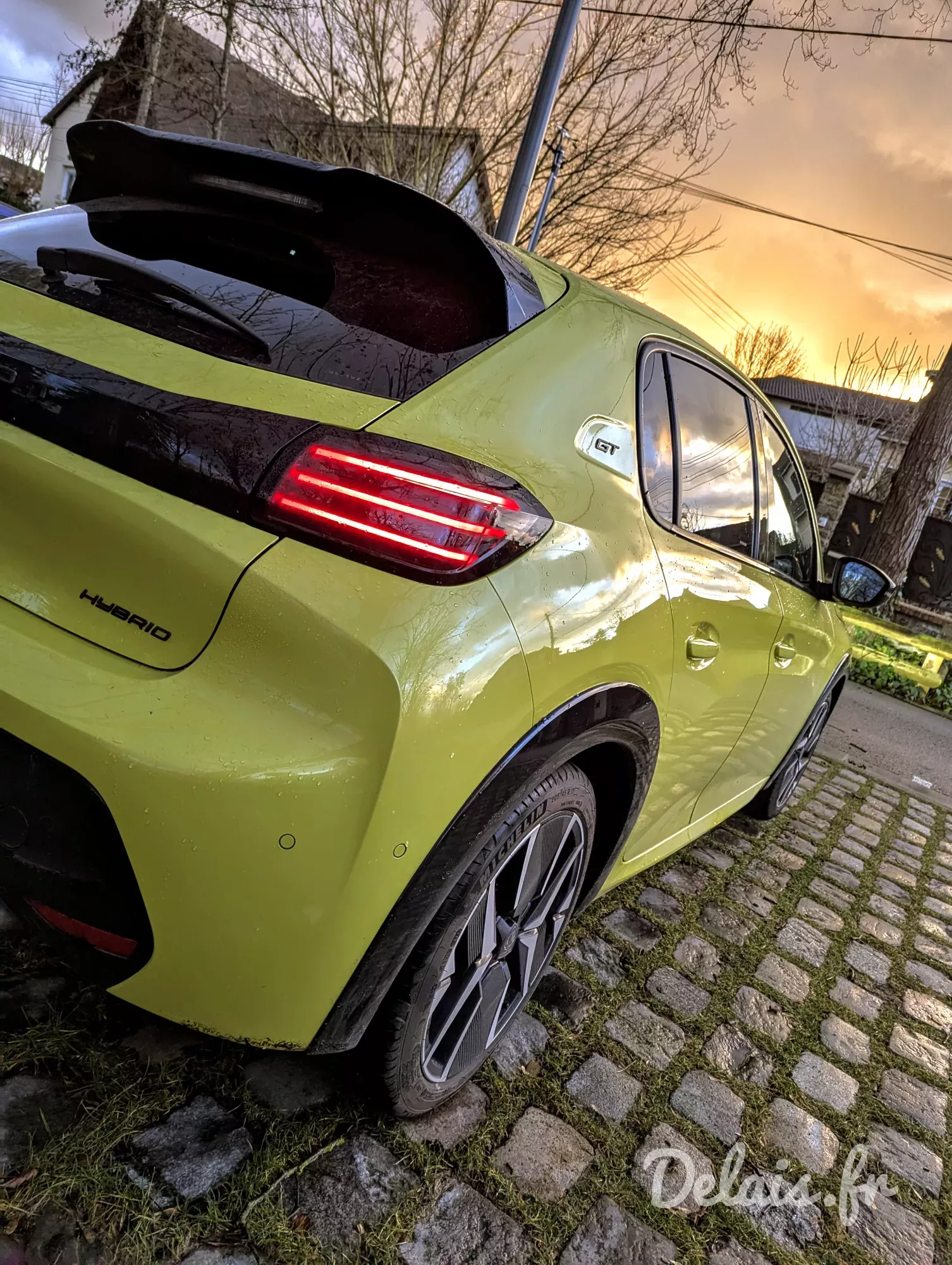 Peugeot 208 Jaune Agueda GT