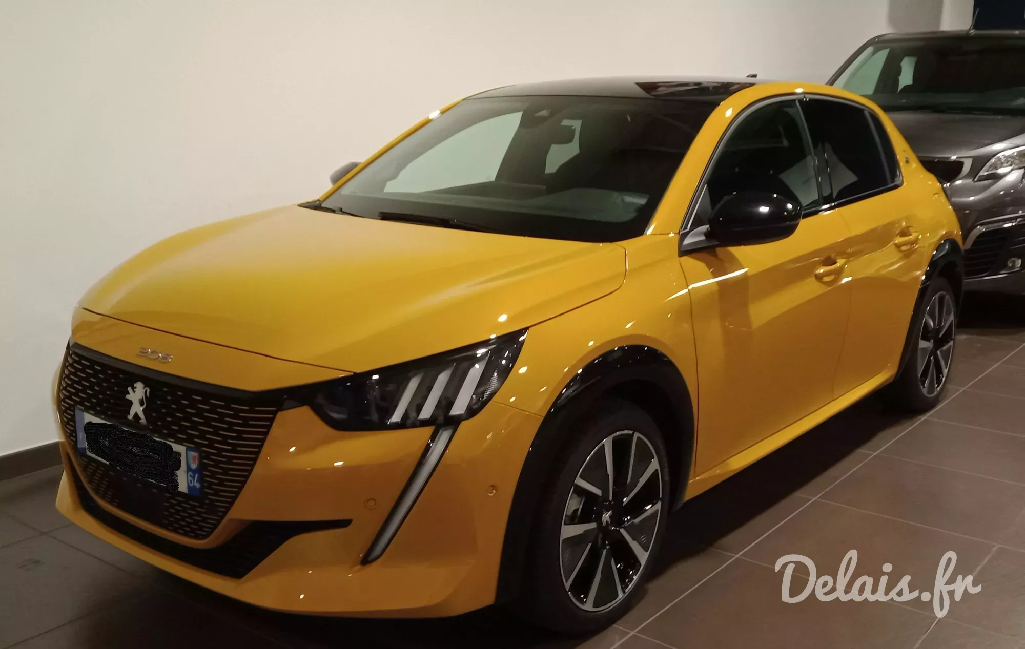 Peugeot 208 Jaune Faro GT Pack