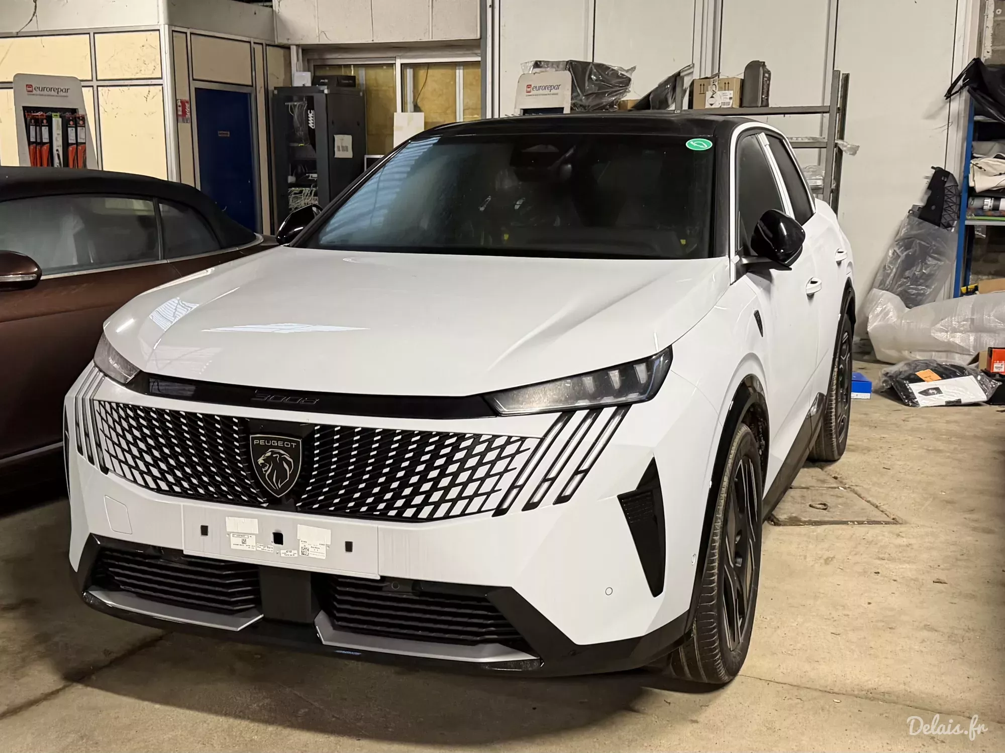 Peugeot 3008 Blanc Okenite First Edition