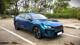 Peugeot 408 Bleu Obsession Allure Pack de DJW