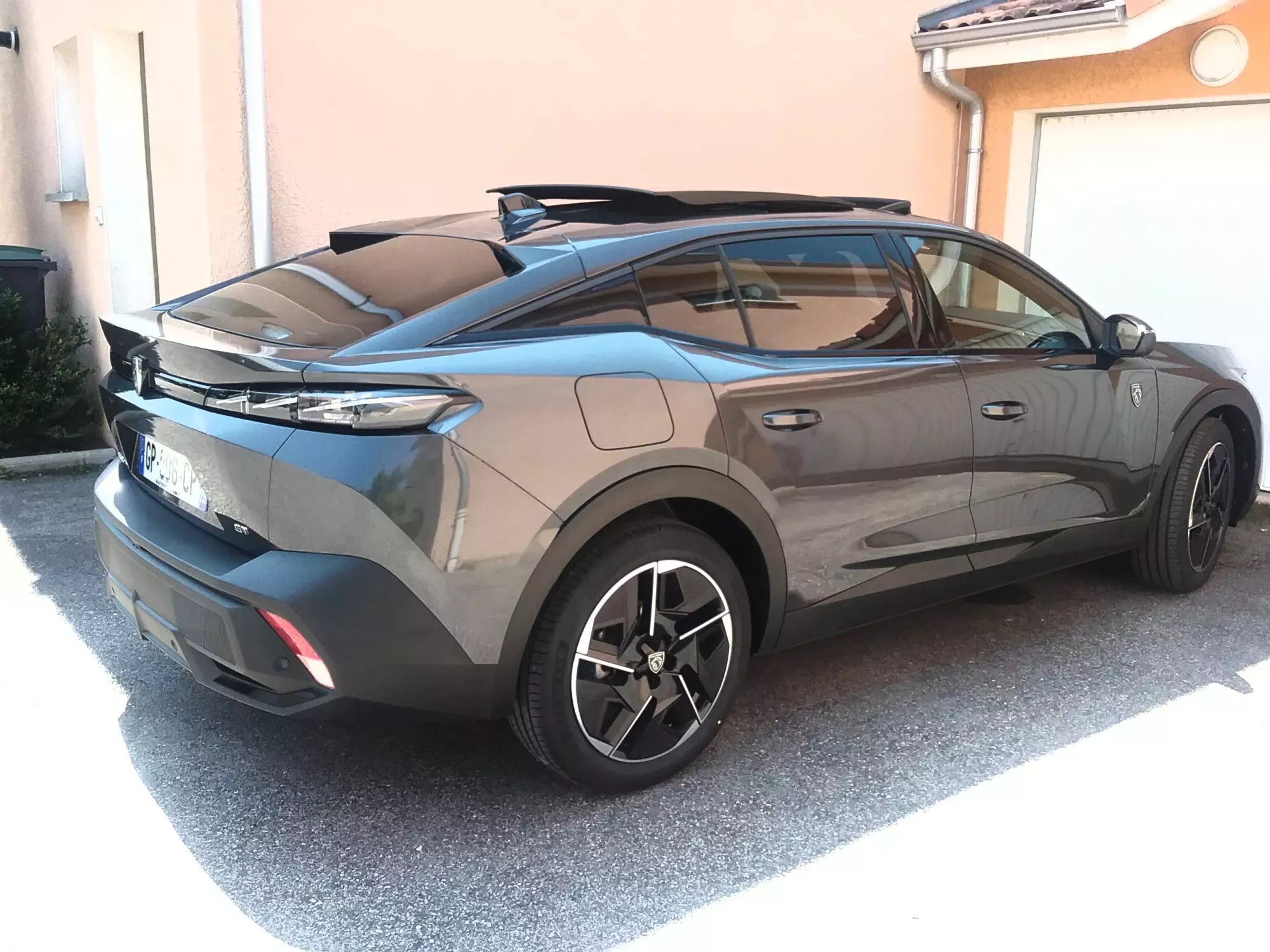 Peugeot 408 Gris Titane GT