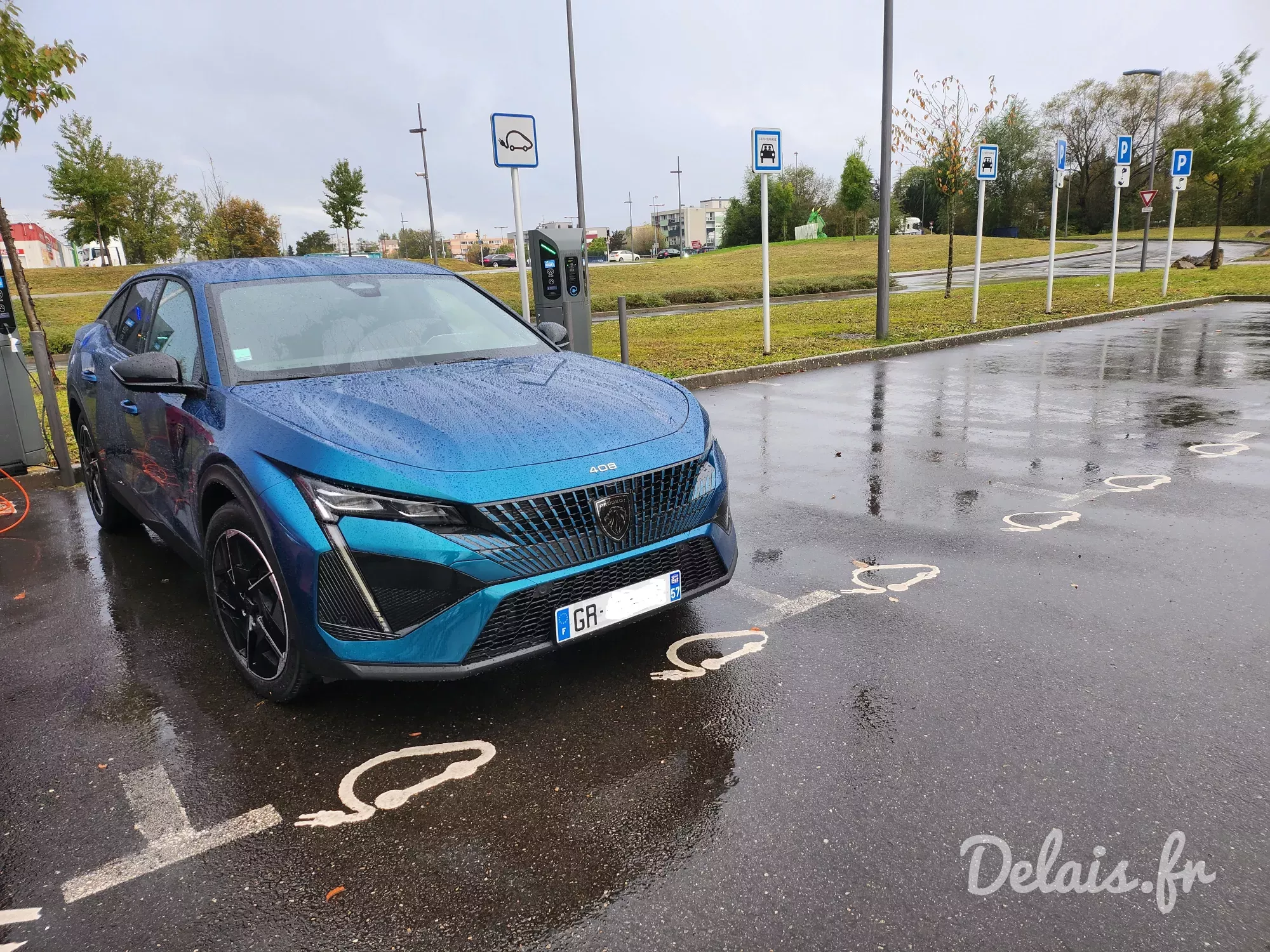 Peugeot 408 Bleu Obsession GT