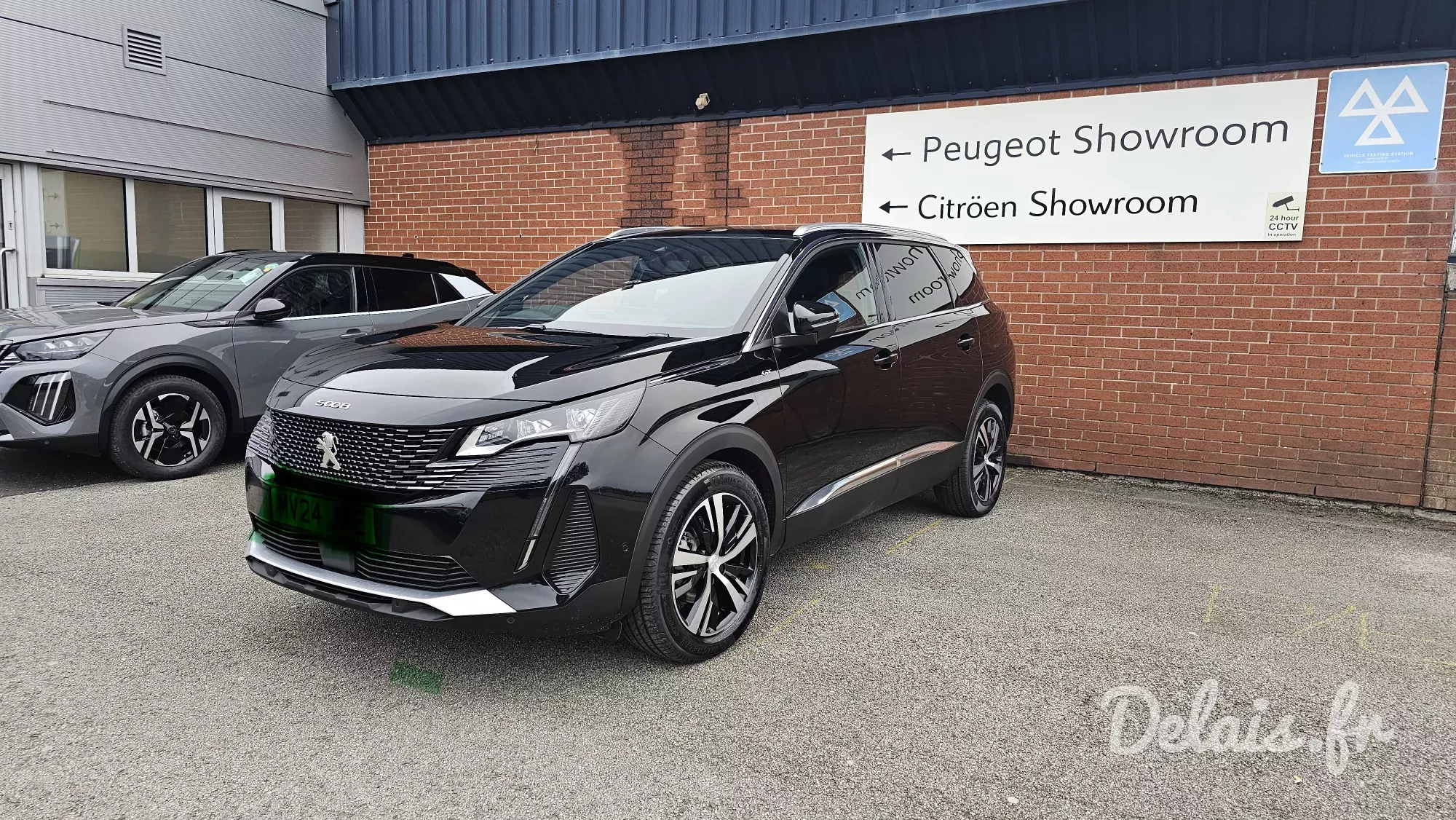 Peugeot 5008 Noir Perla Nera GT