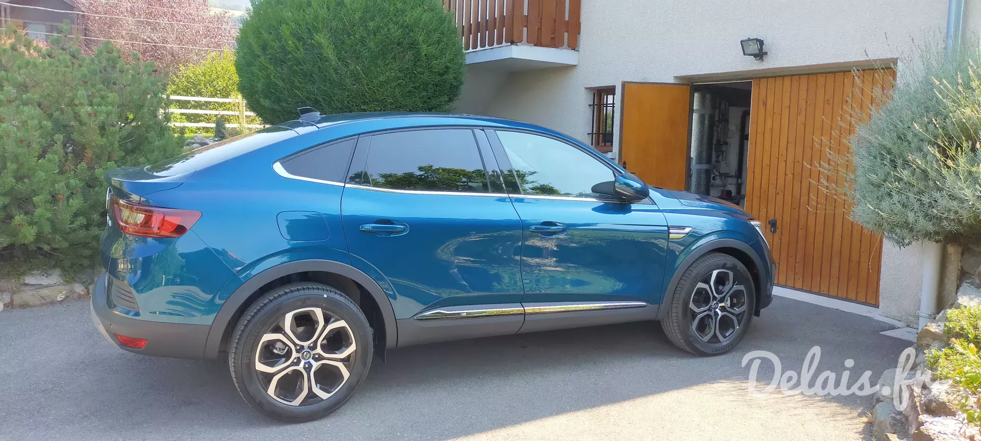 Renault Arkana Bleu Zanzibar Techno