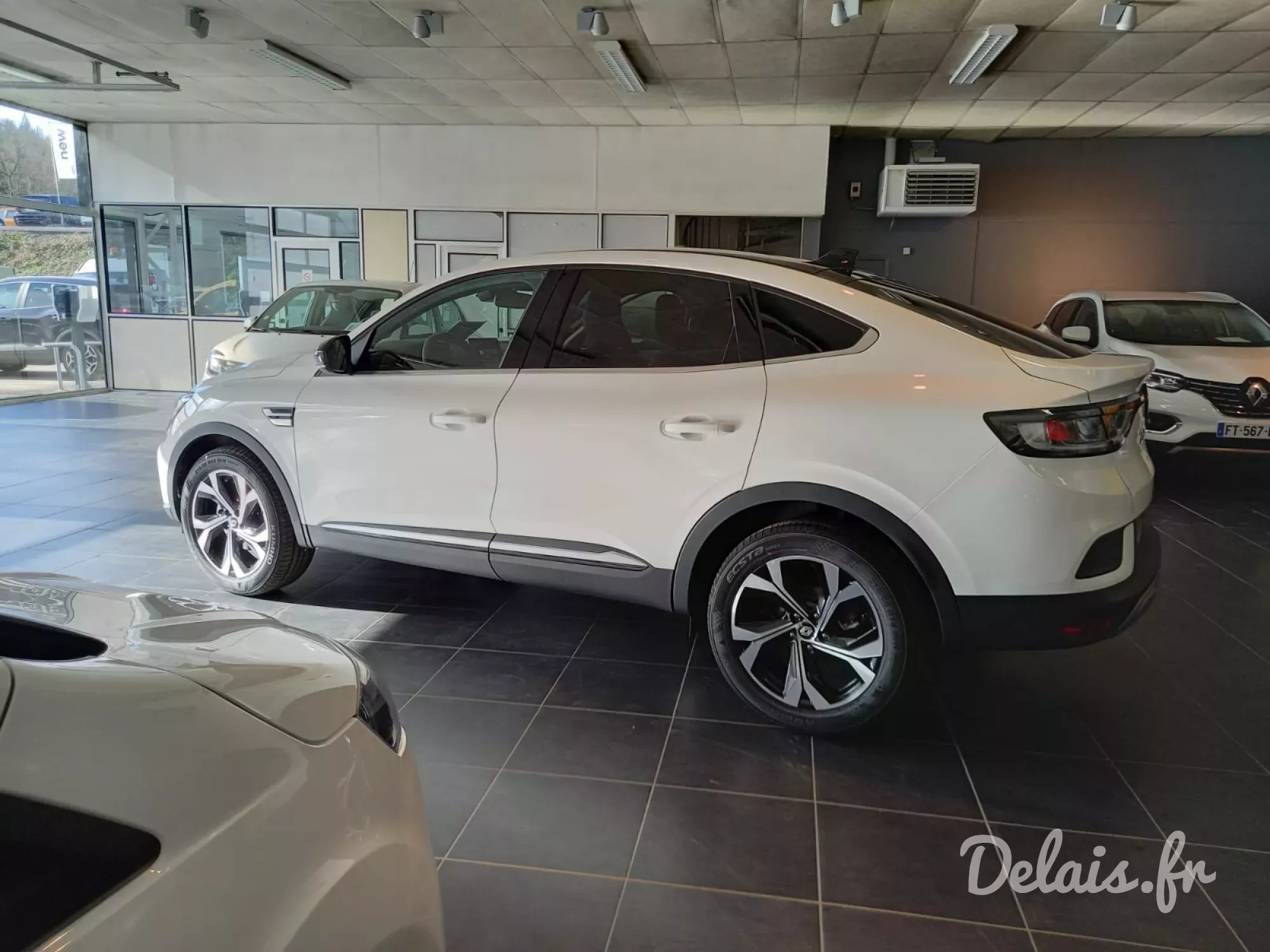 Renault Arkana Blanc Glacier Techno