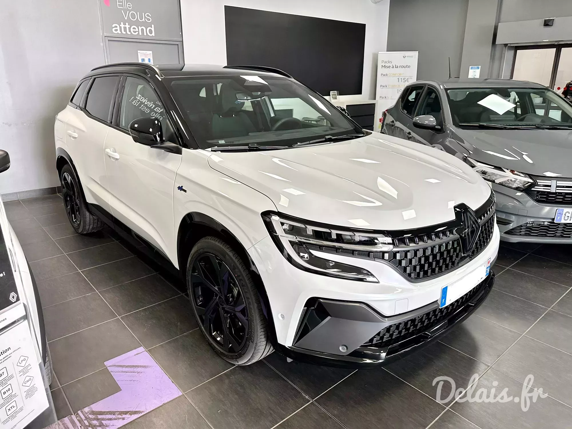 Renault Austral Blanc Nacré Iconic Esprit Alpine