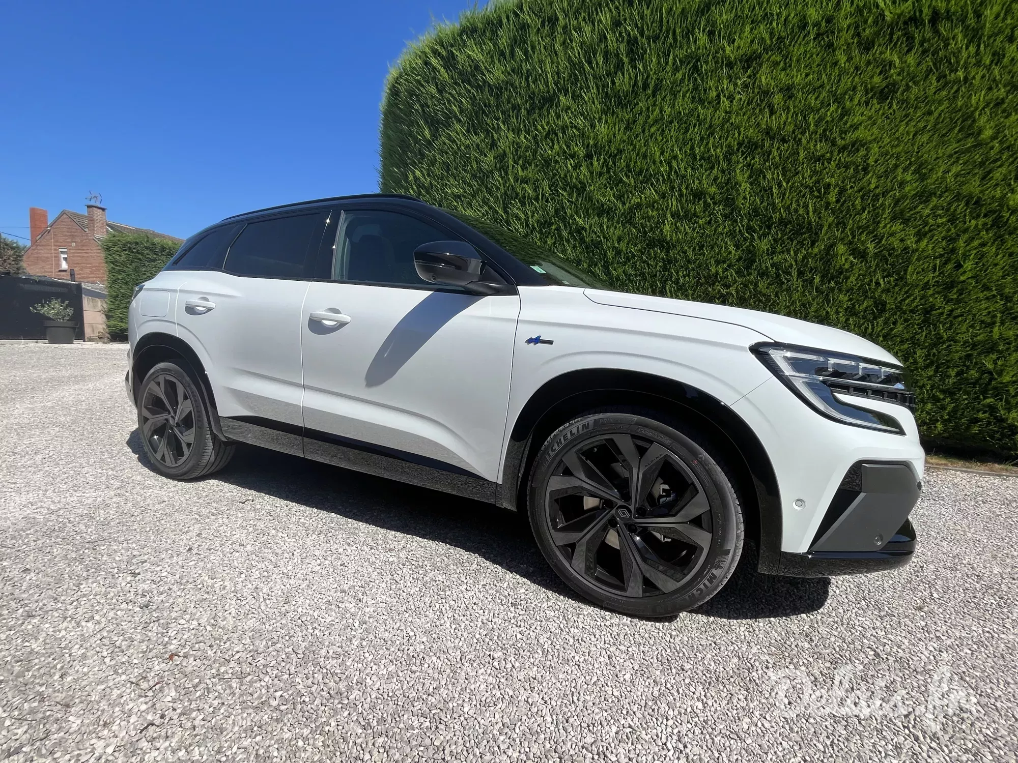 Renault Austral Blanc Nacré Iconic Esprit Alpine