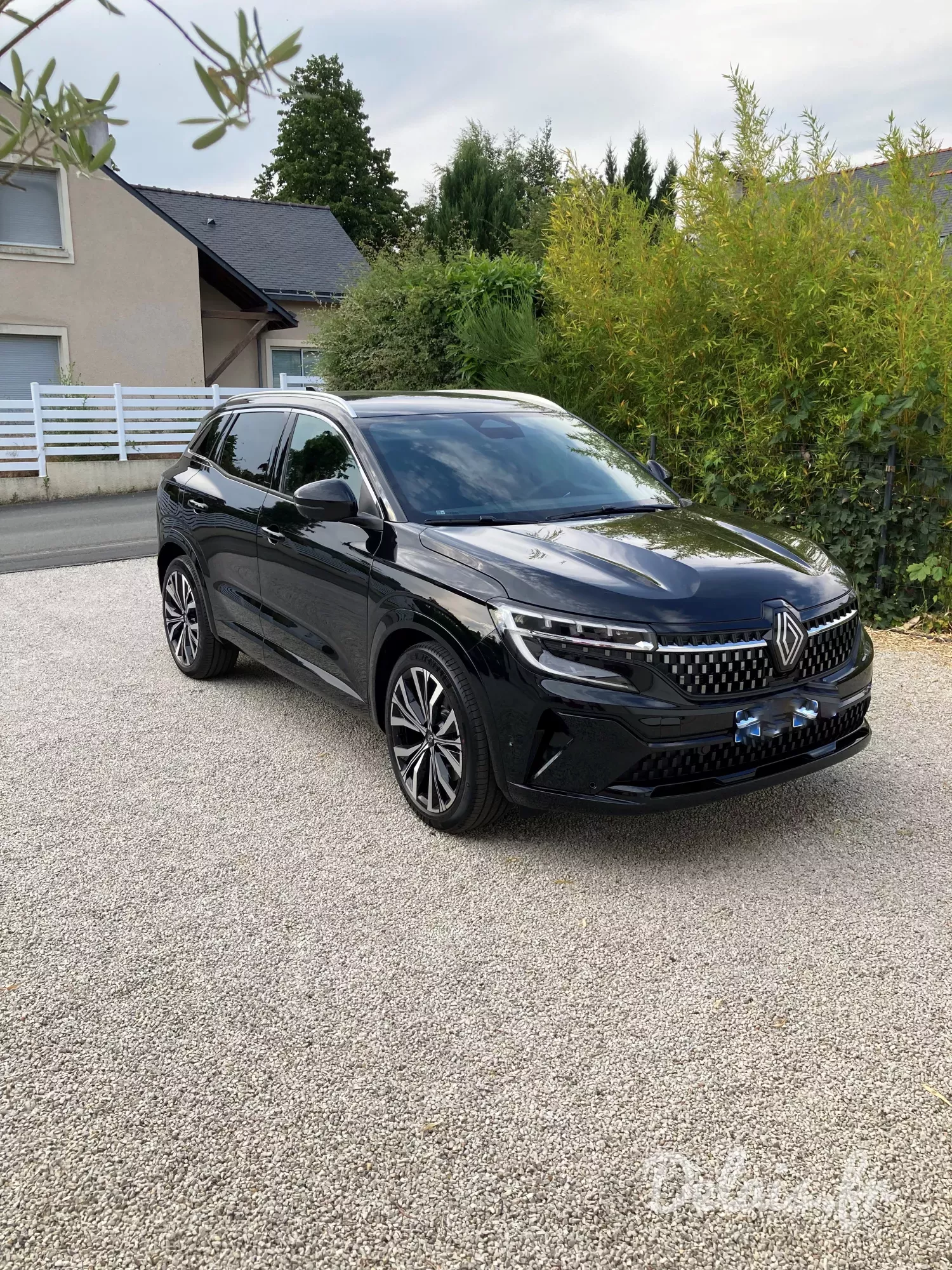Renault Austral Noir Etoile Iconic