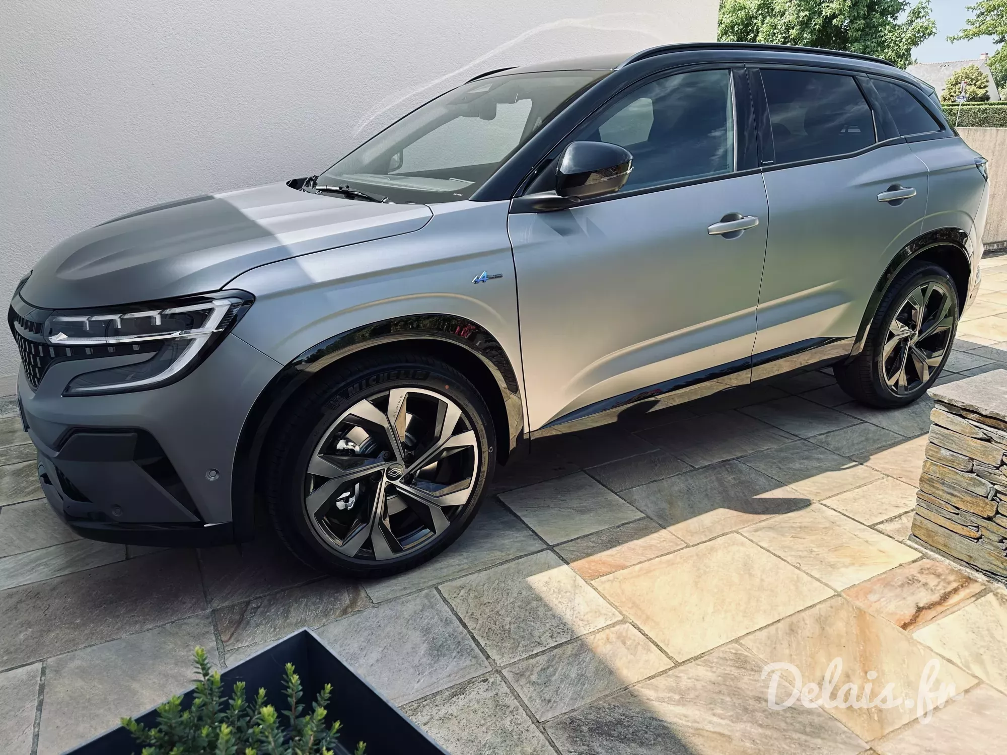 Renault Austral Gris Schiste Satin Iconic Esprit Alpine