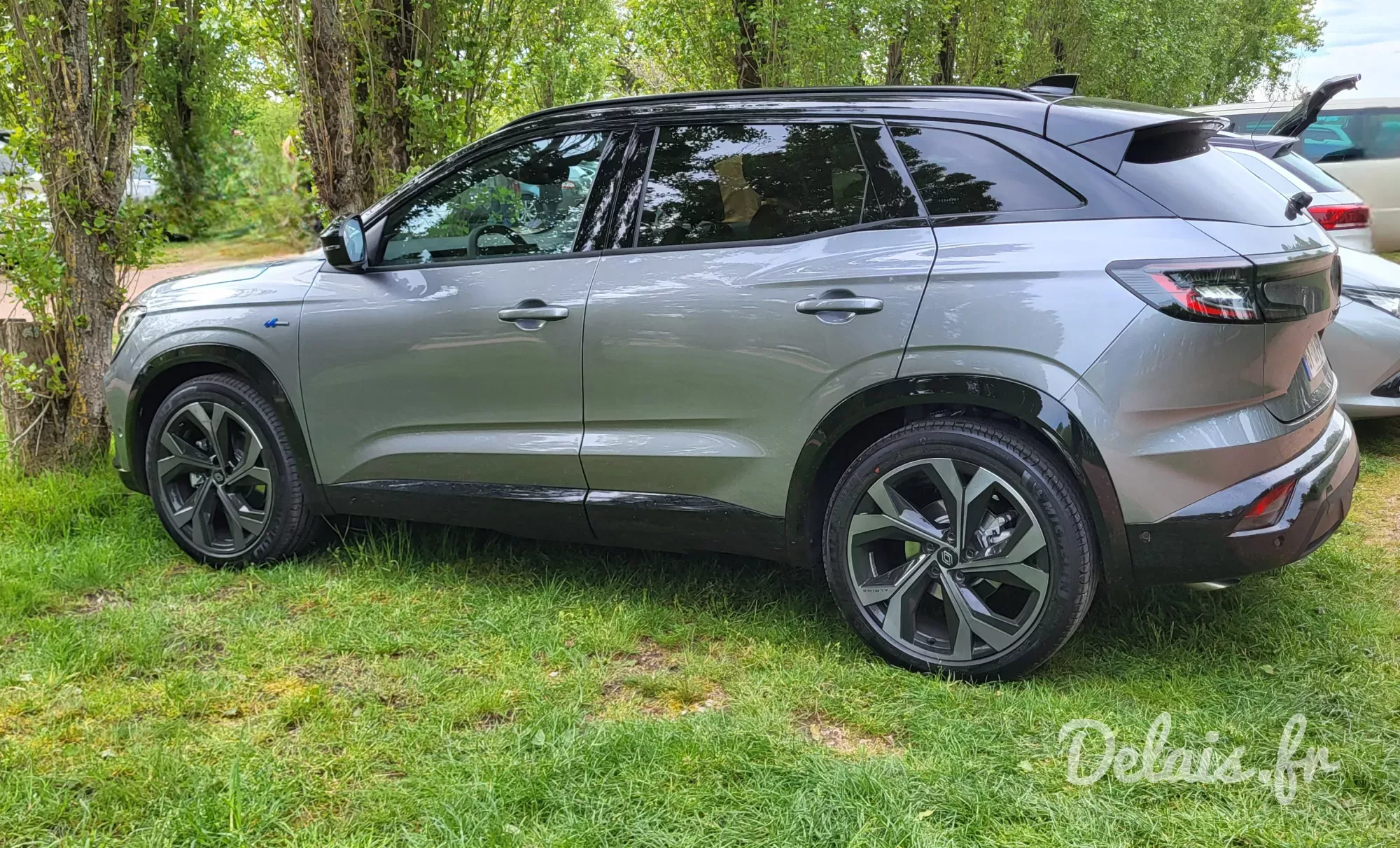 Renault Austral Gris Schiste Iconic Esprit Alpine