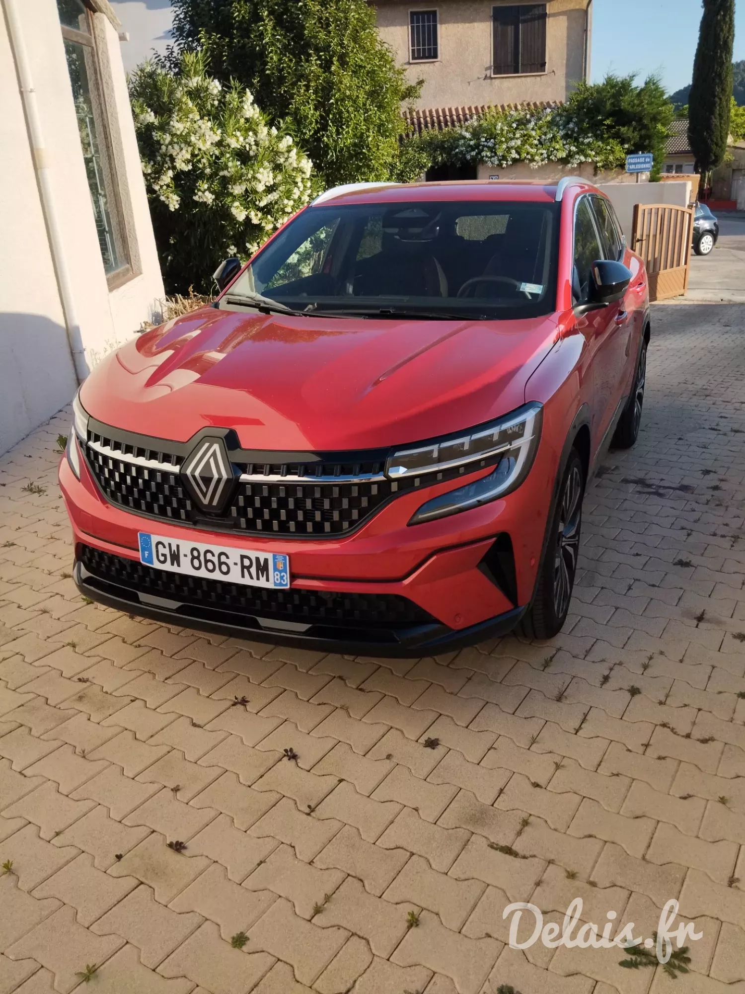Renault Austral Rouge Flamme Iconic