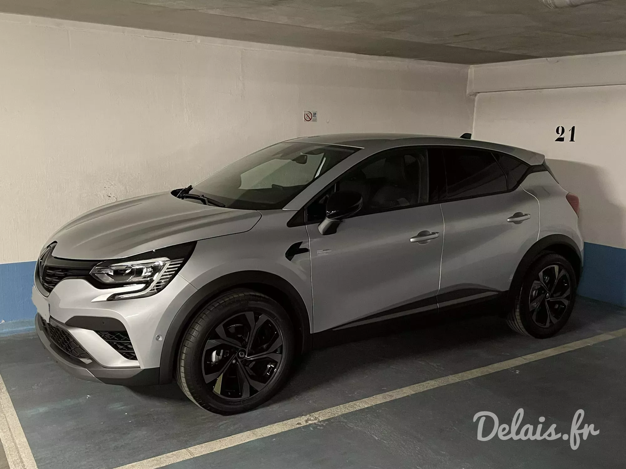 Renault Captur Gris Highland Engineered