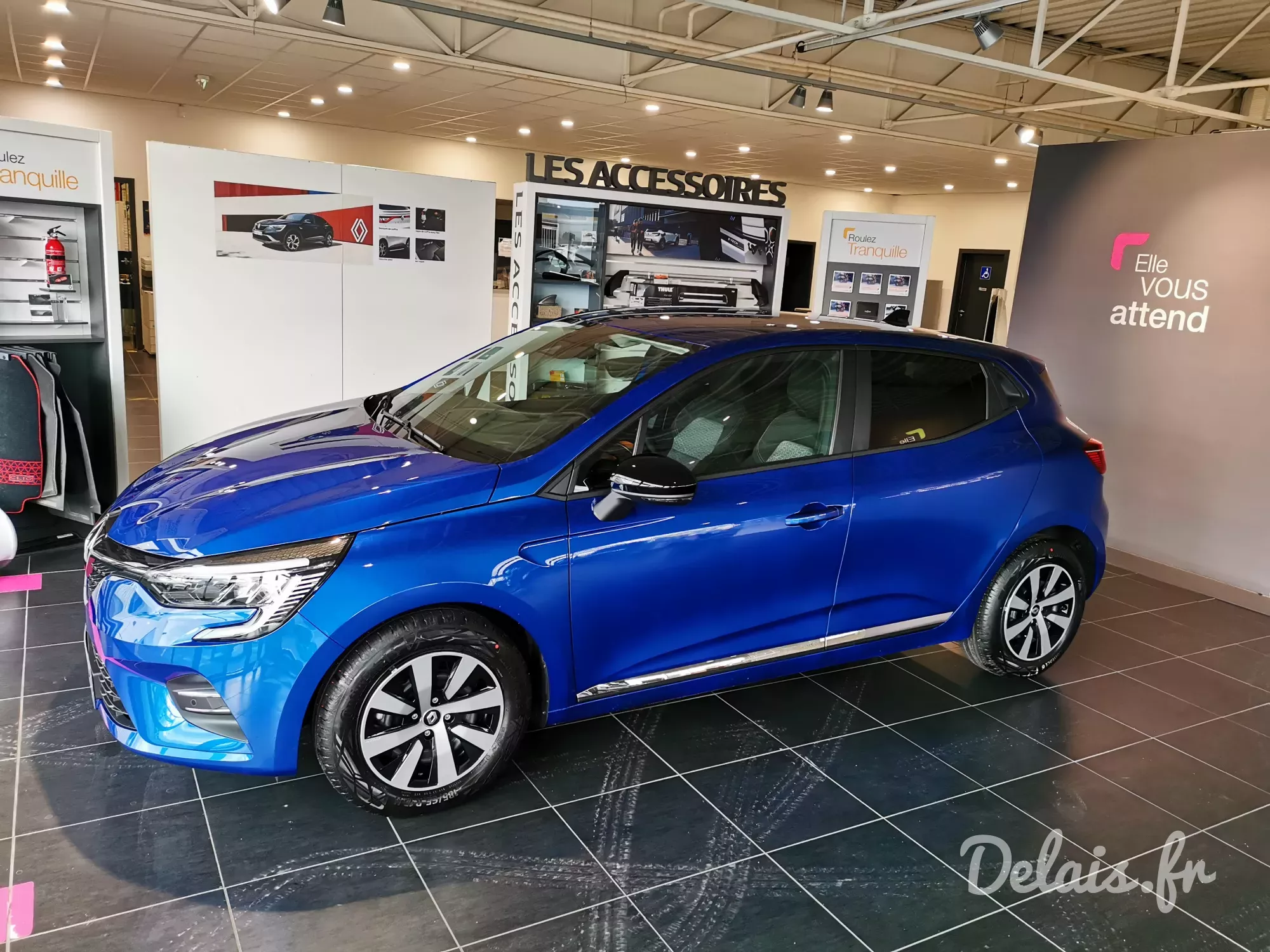 Renault Clio Bleu Iron Evolution