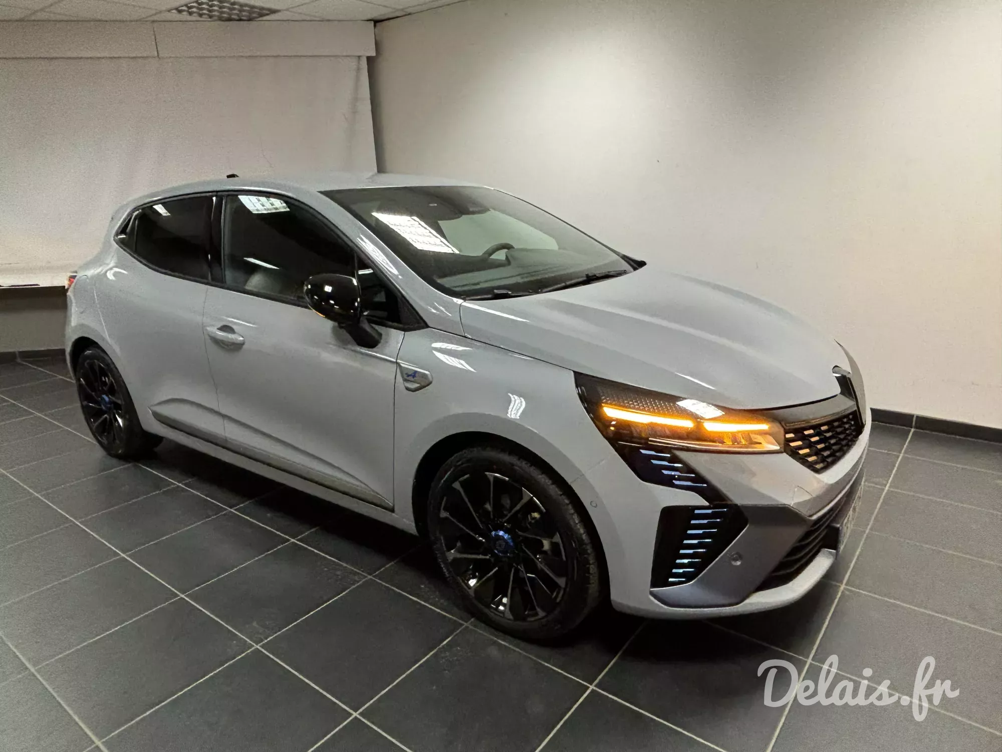 Renault Clio Gris Rafale Esprit Alpine