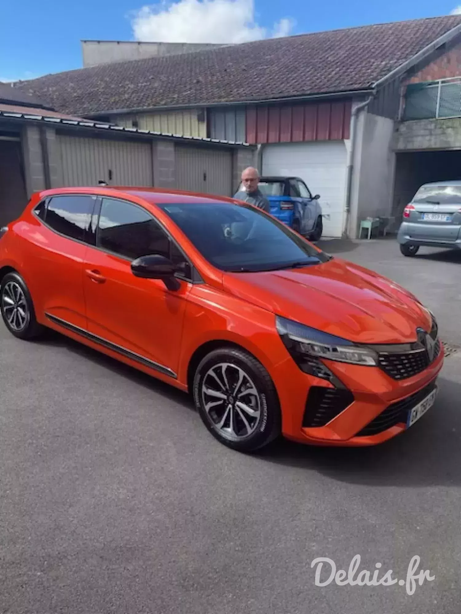 Renault Clio Orange Valencia Techno