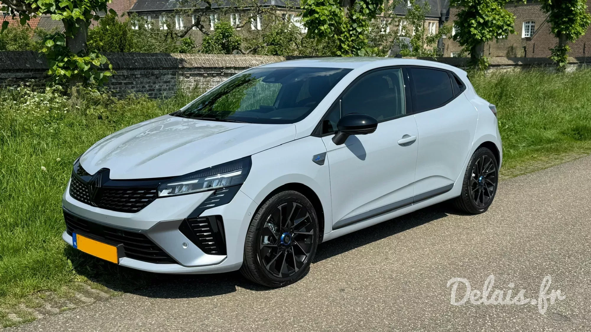 Renault Clio Gris Rafale Esprit Alpine