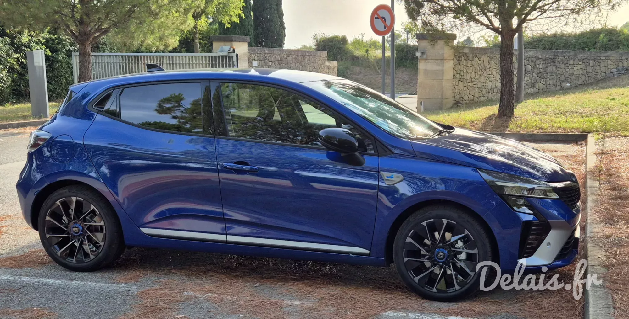 Renault Clio Bleu Iron Esprit Alpine