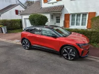 Renault Megane E-Tech Rouge Flamme Techno de Tranxen