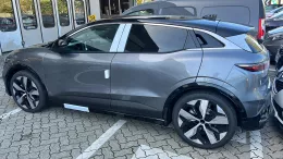 Renault Megane E-Tech Gris Schiste Techno de suegio