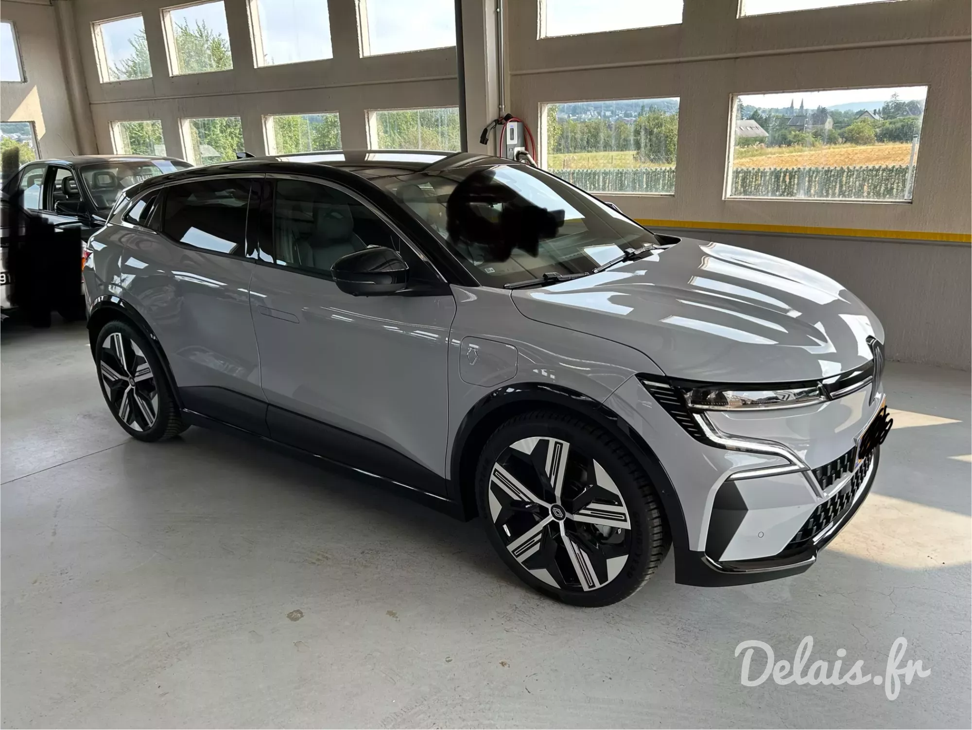Renault Megane E-Tech Gris Rafale Iconic