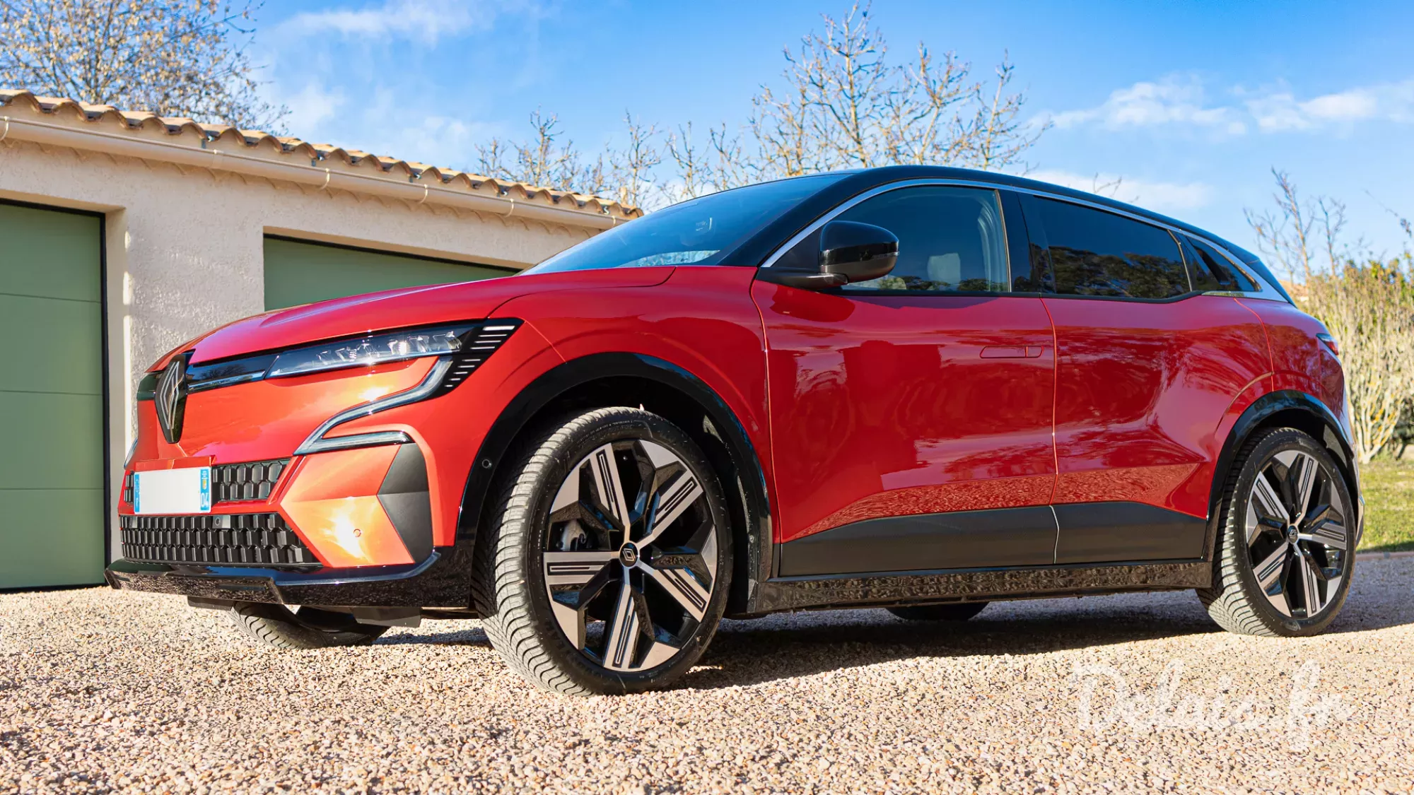 Renault Megane E-Tech Rouge Flamme Iconic