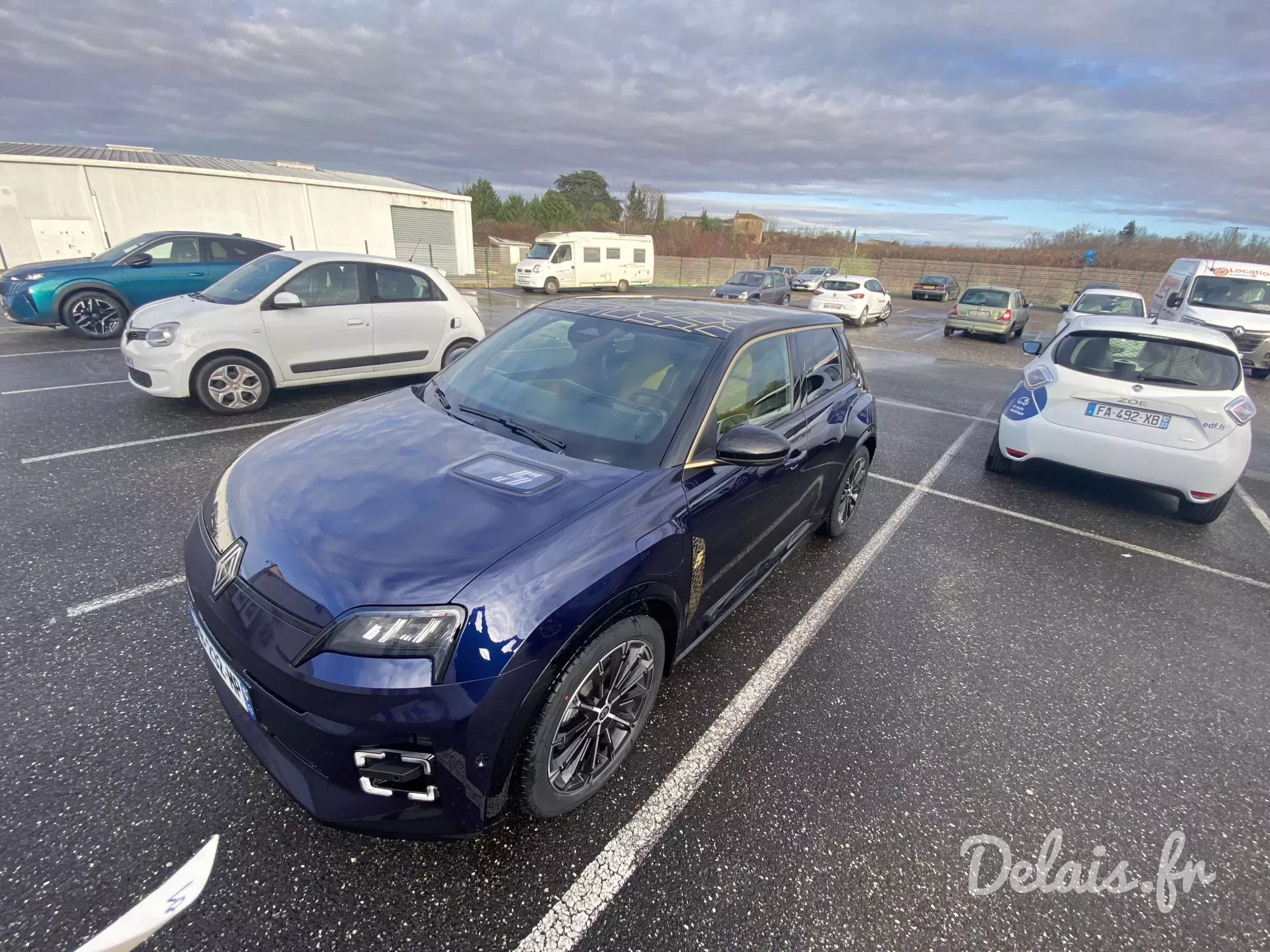Renault R5 E-Tech Bleu Nocturne Iconic Cinq