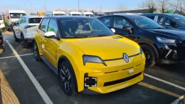 Renault 5 Jaune Pop Techno de Bernard 14