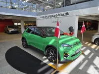 Renault 5 Vert Pop Techno  Kndmnd