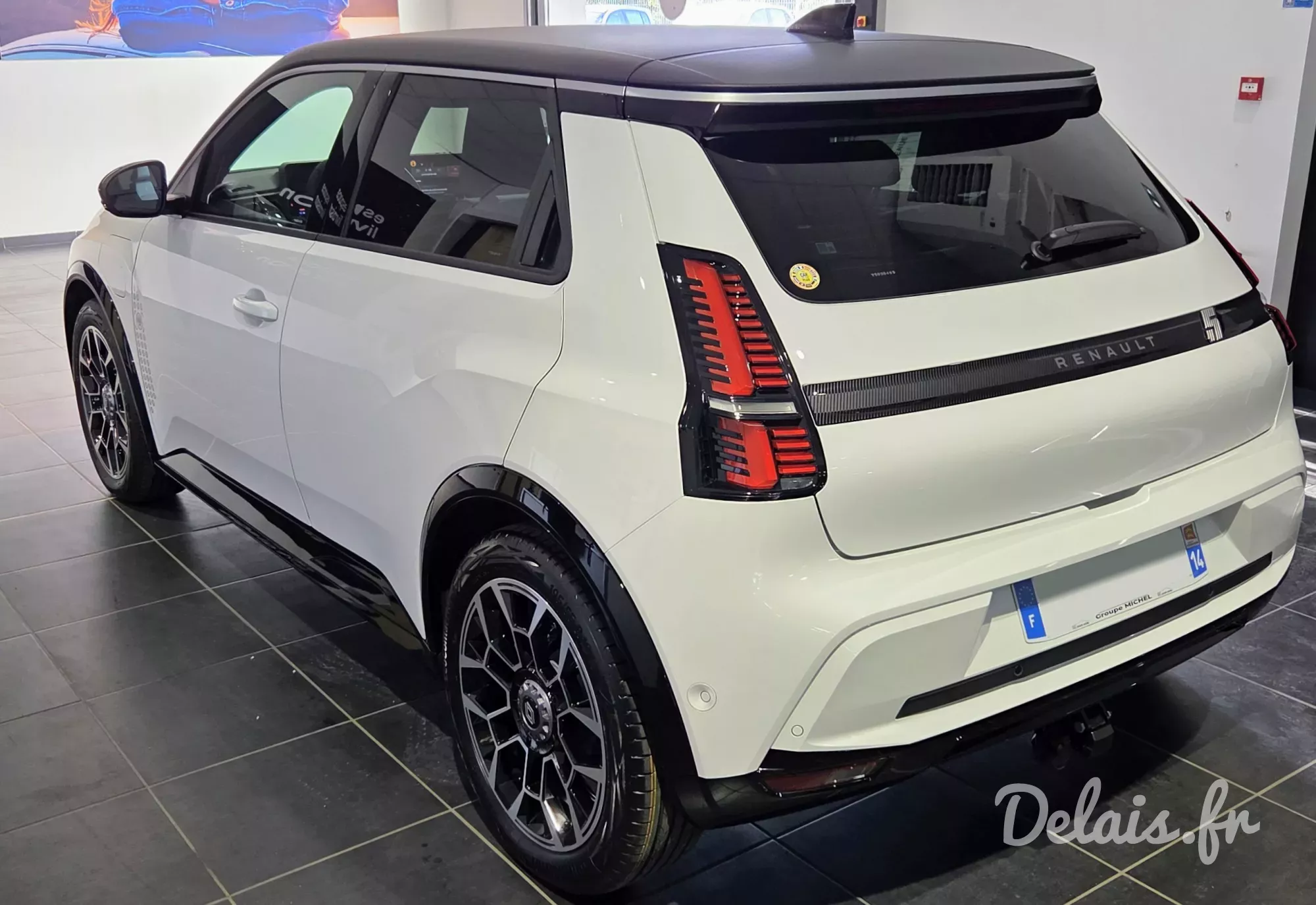 Renault 5 Blanc Nacré Roland-Garros