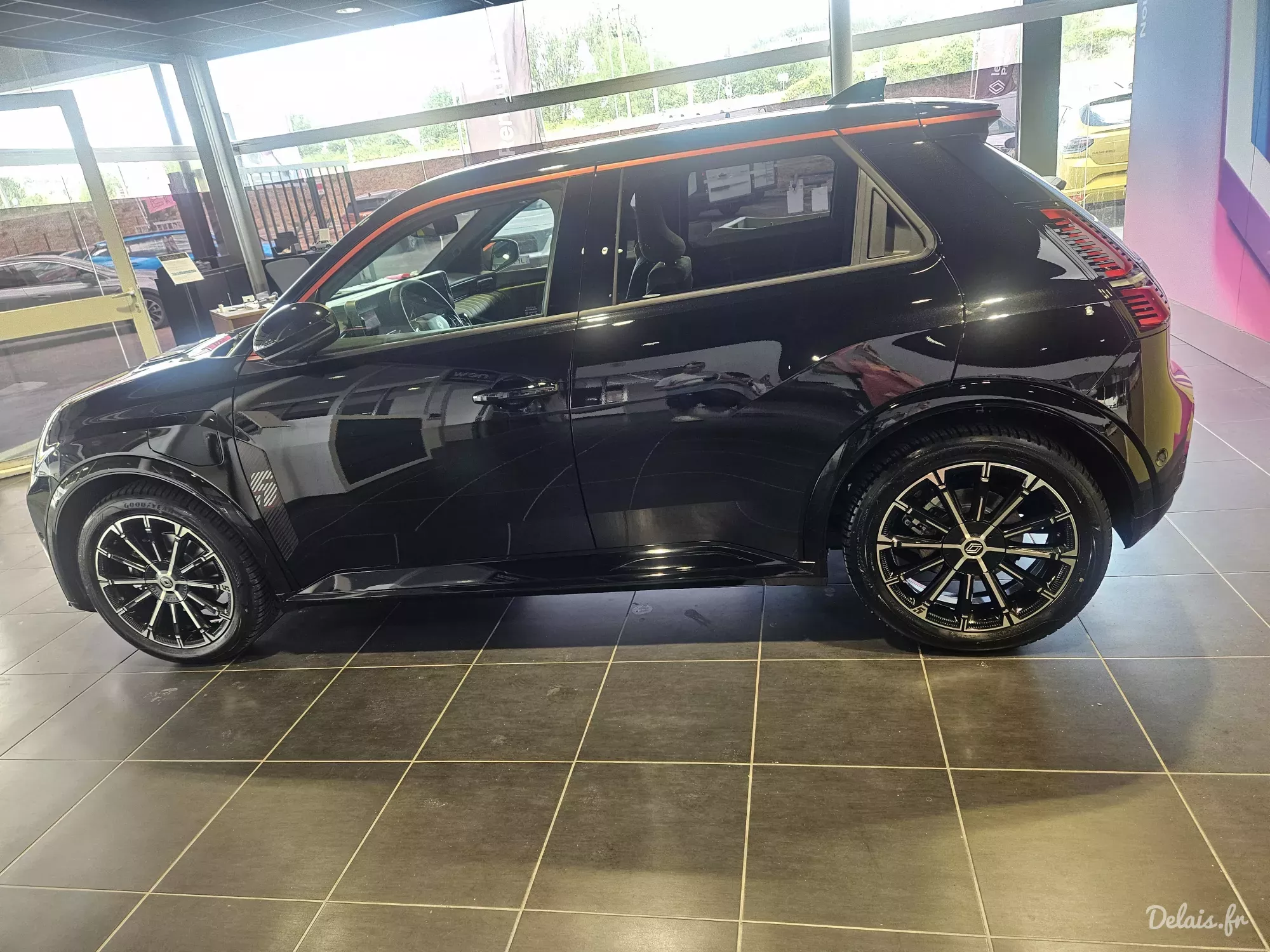 Renault 5 Noir Etoile Iconic Cinq