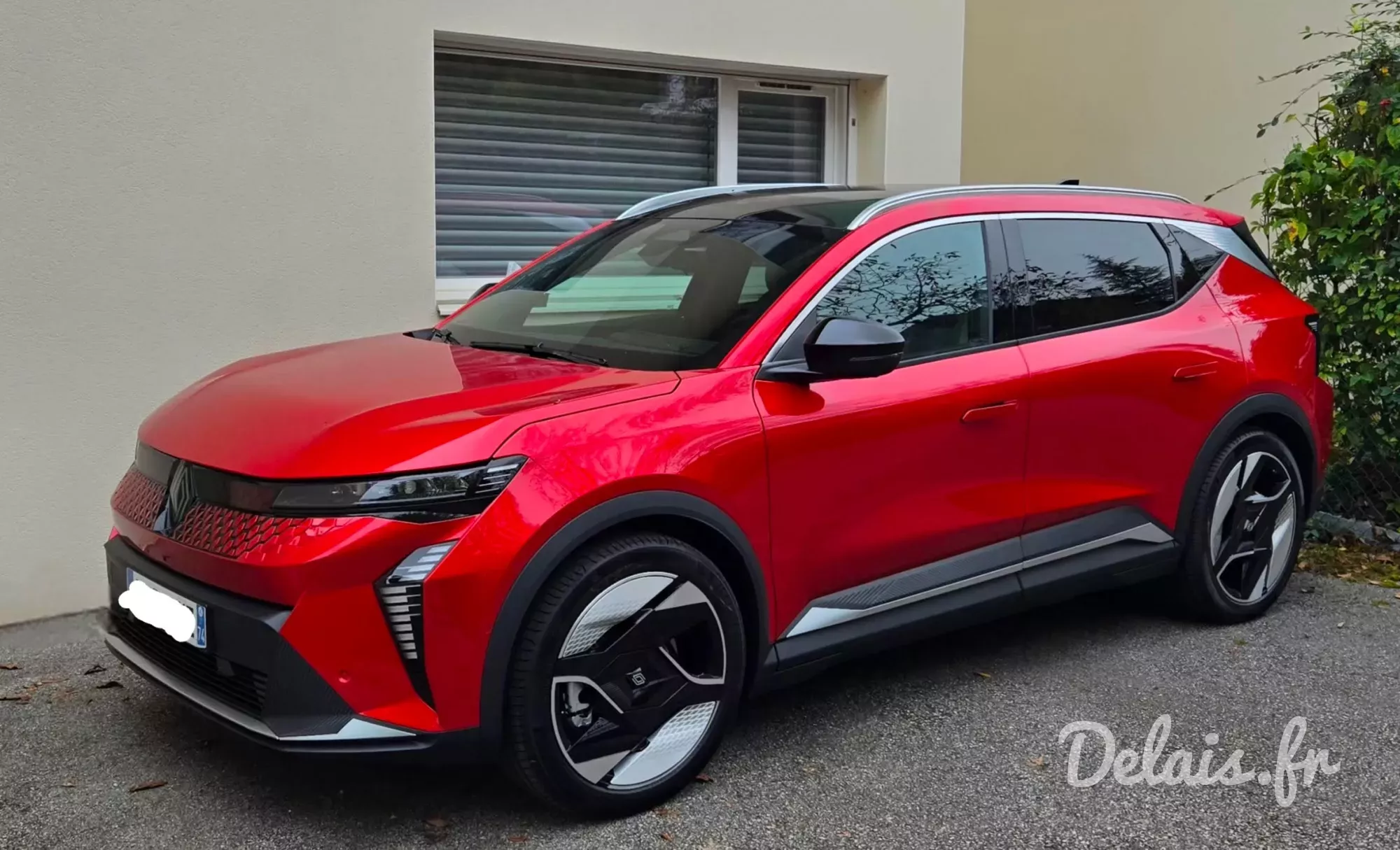 Renault Scenic E-Tech Rouge Flamme Iconic